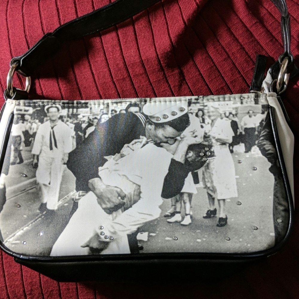 LIFE WWII Iconic Kiss Purse